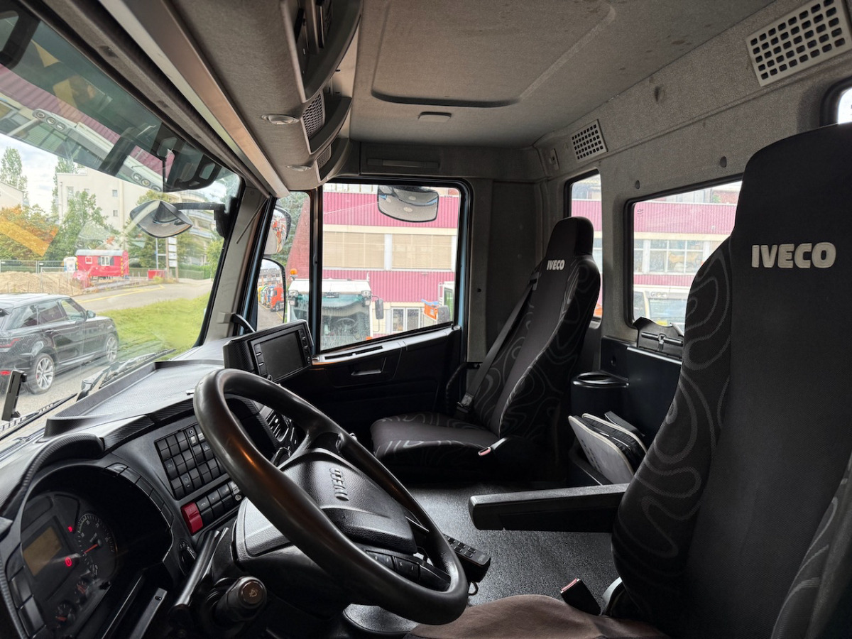 Camión multibasculante IVECO 340T45 Trakker 8x4