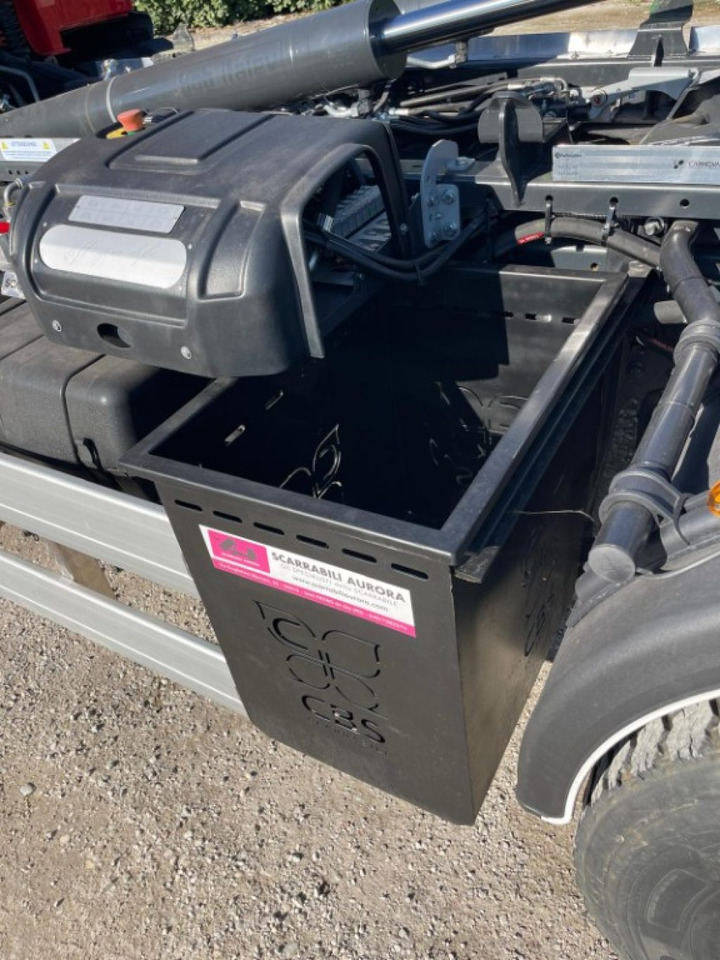 Camión multibasculante IVECO EUROCARGO 160E SCARRABILE