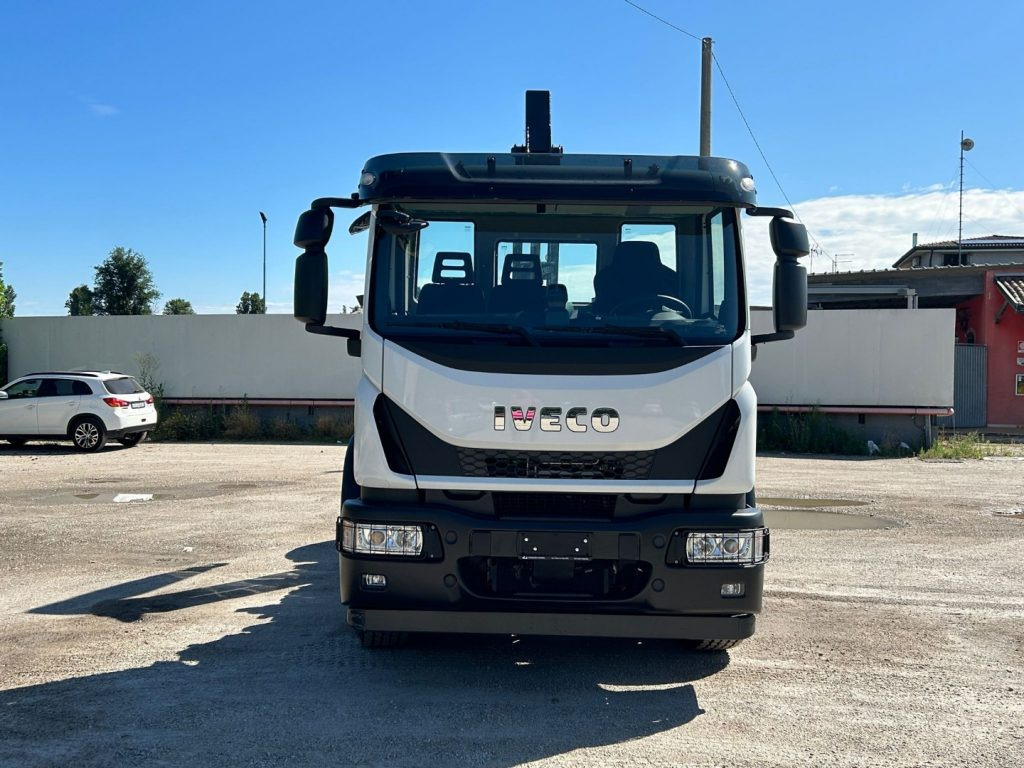 Camión multibasculante IVECO EUROCARGO 180E32K NUOVO SCARRABILE