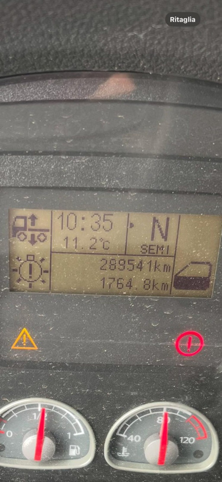 Camión multibasculante IVECO EUROCARGO 180EL28 SCARRABILE