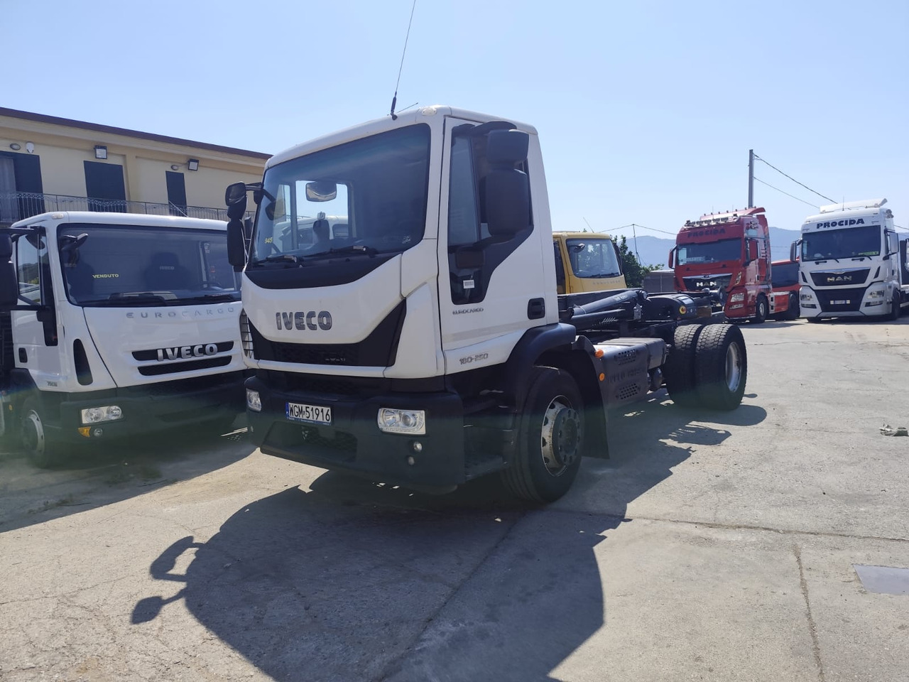 Camión multibasculante IVECO EUROCARGO 180-250
