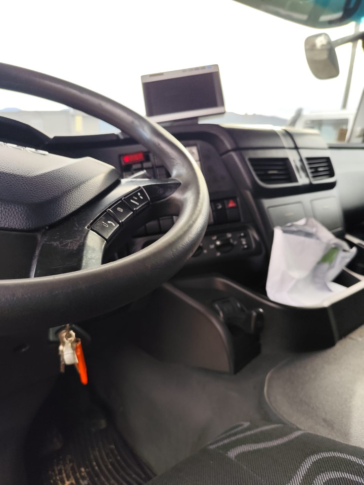 Camión multibasculante IVECO STRALIS 190S31