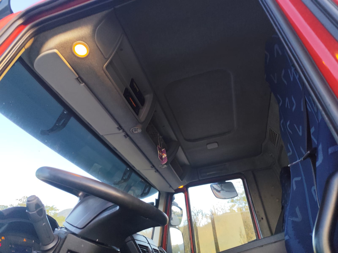 Camión multibasculante IVECO STRALIS 190S31