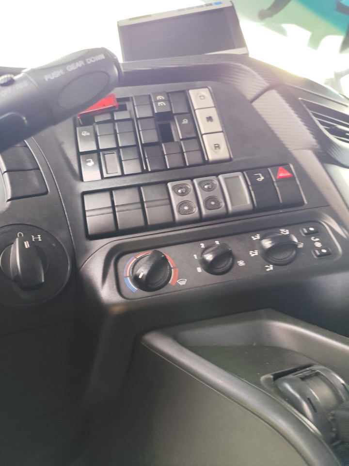 Camión multibasculante IVECO STRALIS 190S31