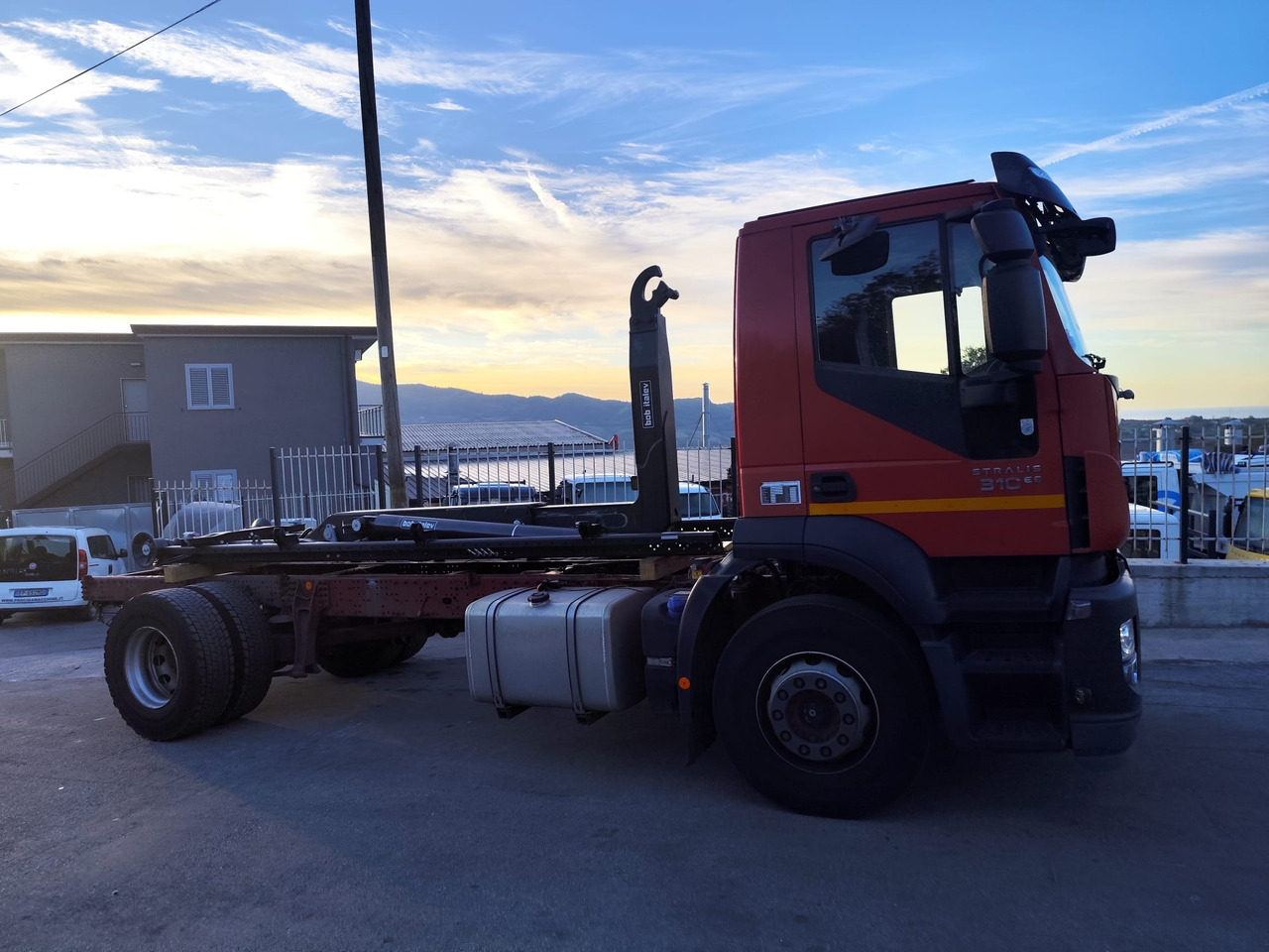 Camión multibasculante IVECO STRALIS 190S31