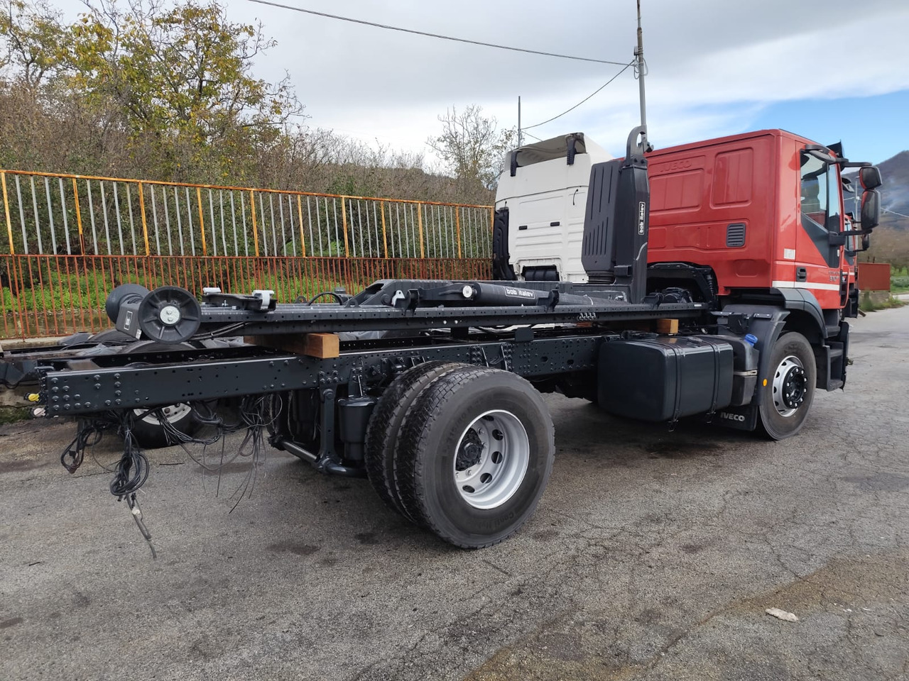 Camión multibasculante IVECO STRALIS 190S31