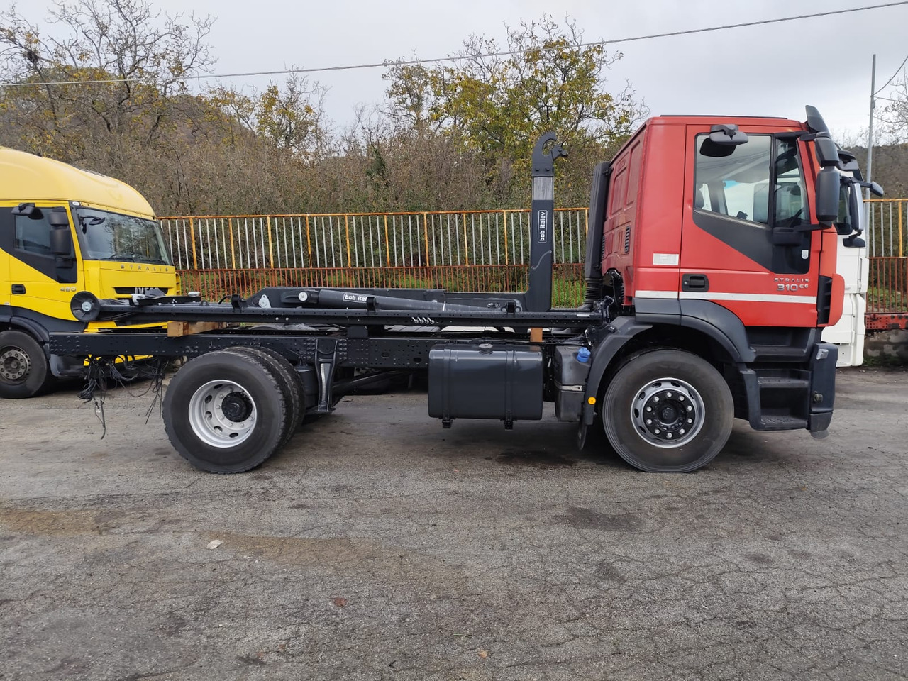 Camión multibasculante IVECO STRALIS 190S31
