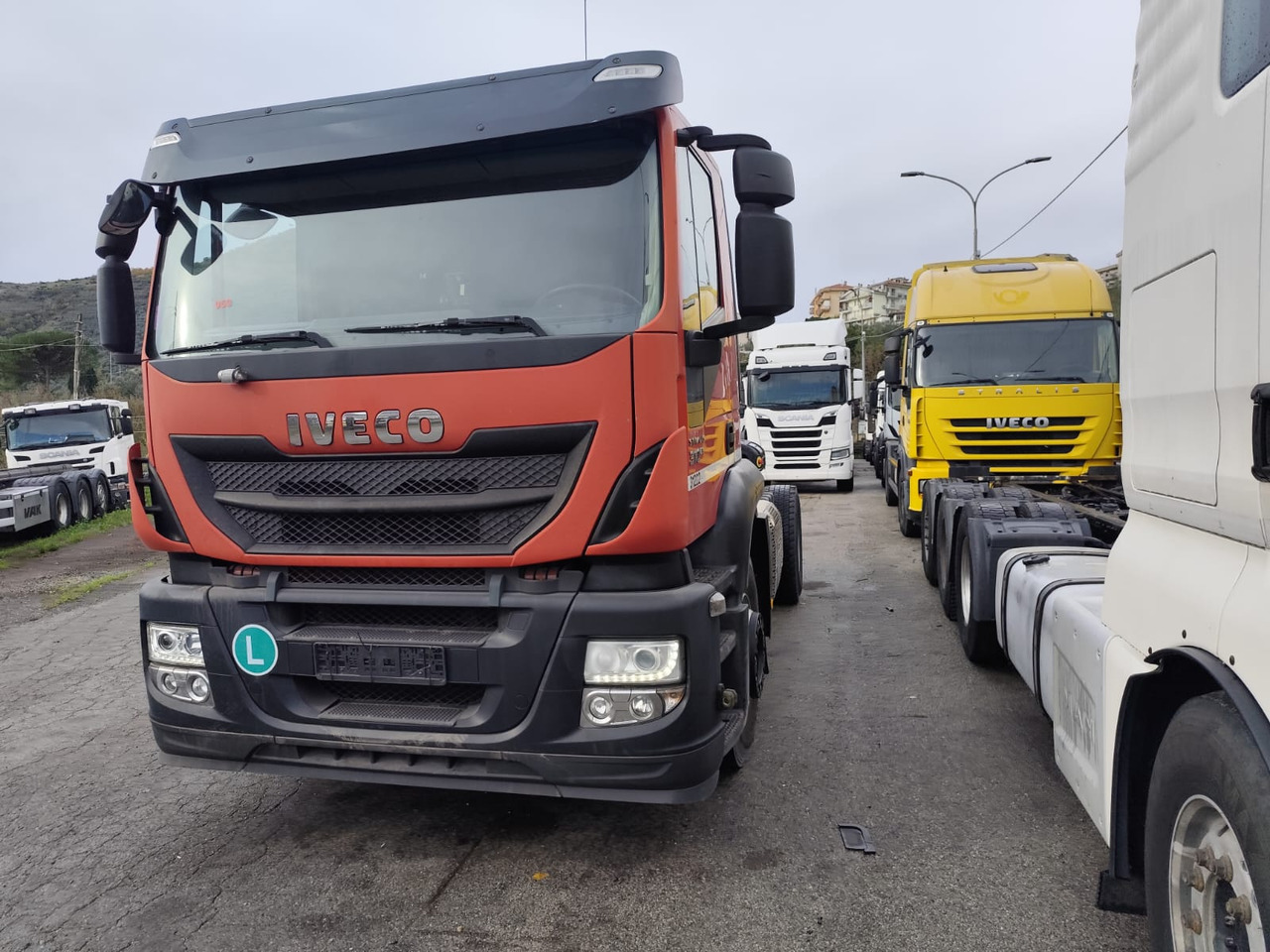 Camión multibasculante IVECO STRALIS 190S31