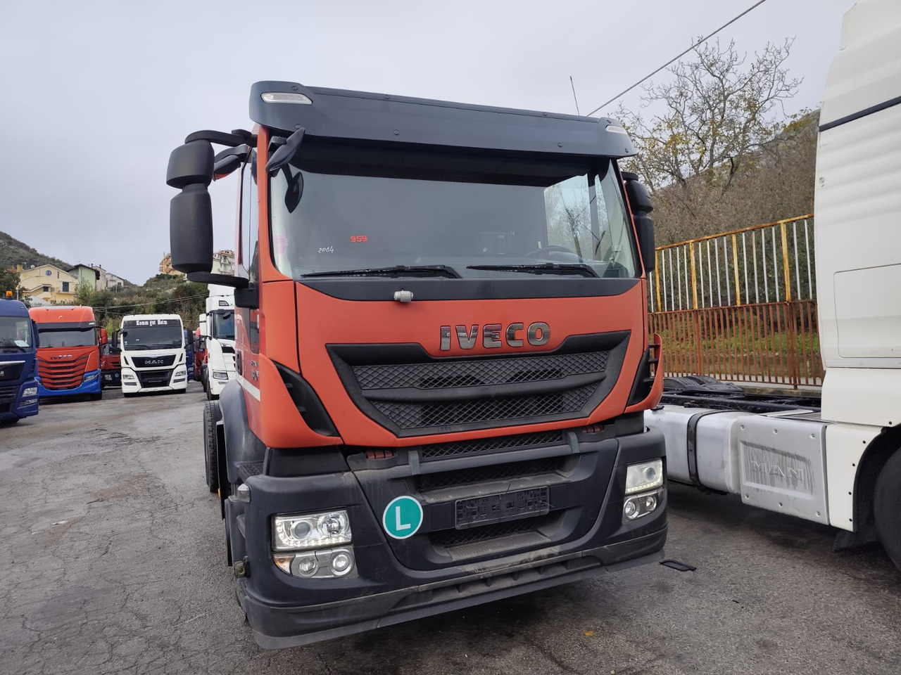 Camión multibasculante IVECO STRALIS 190S31