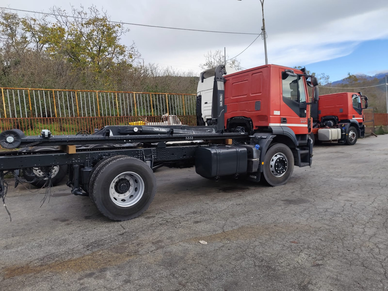 Camión multibasculante IVECO STRALIS 190S31
