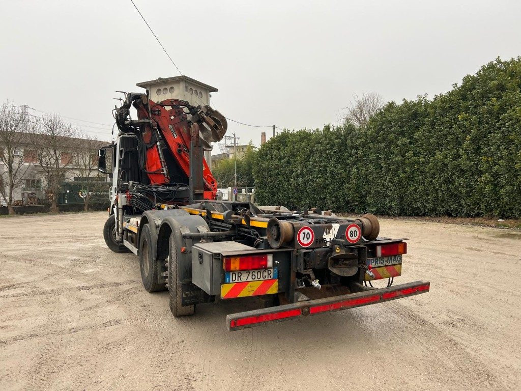 Camión multibasculante IVECO STRALIS 260S42 SCARRABILE USATO CON GRU