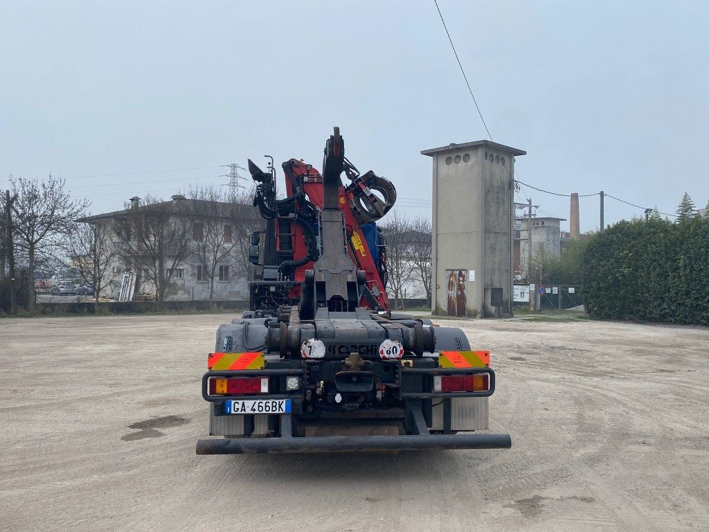 Camión multibasculante IVECO STRALIS 260.450 SCARRABILE CON GRU