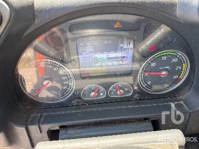 Camión multibasculante IVECO STRALIS 310 2009 Fassi F130A21 on 4x2 Camio ...