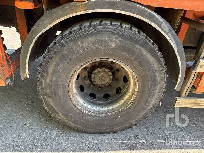 Camión multibasculante IVECO STRALIS 310 2009 Fassi F130A21 on 4x2 Camio ...