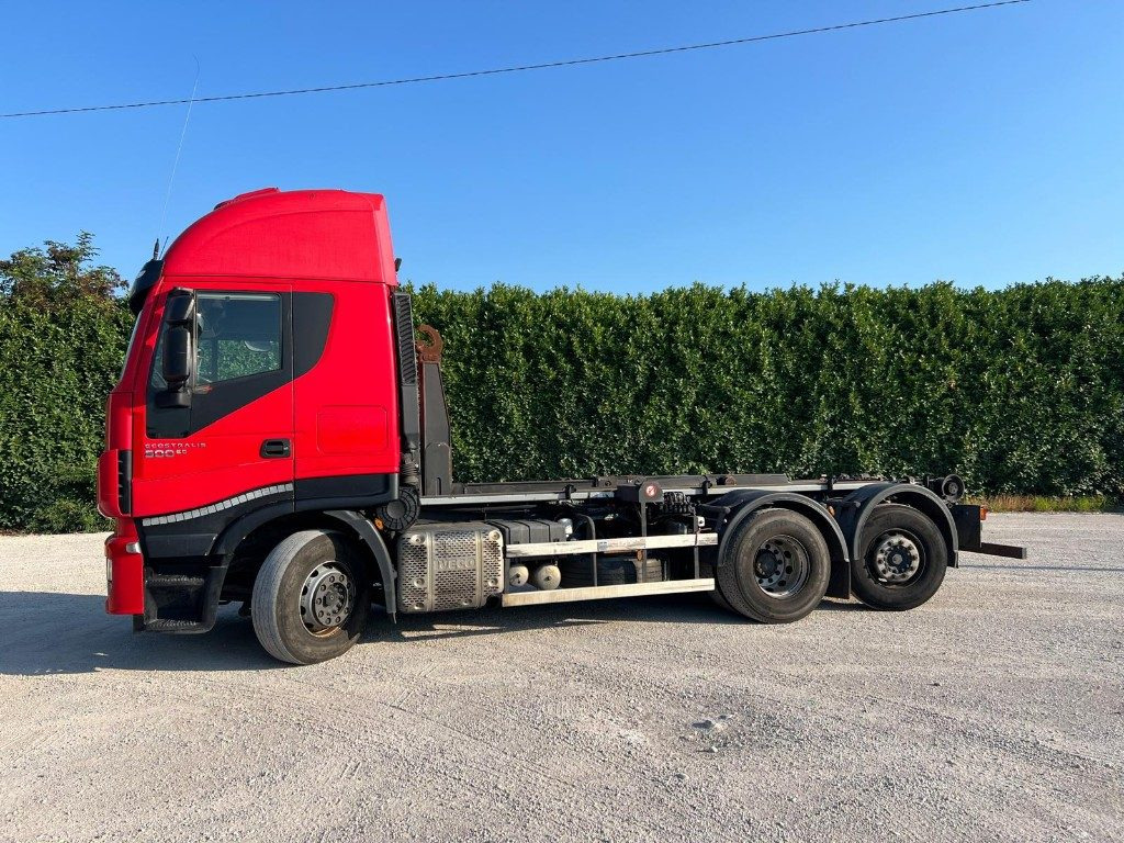 Camión multibasculante IVECO STRALIS 500 SCARRABILE