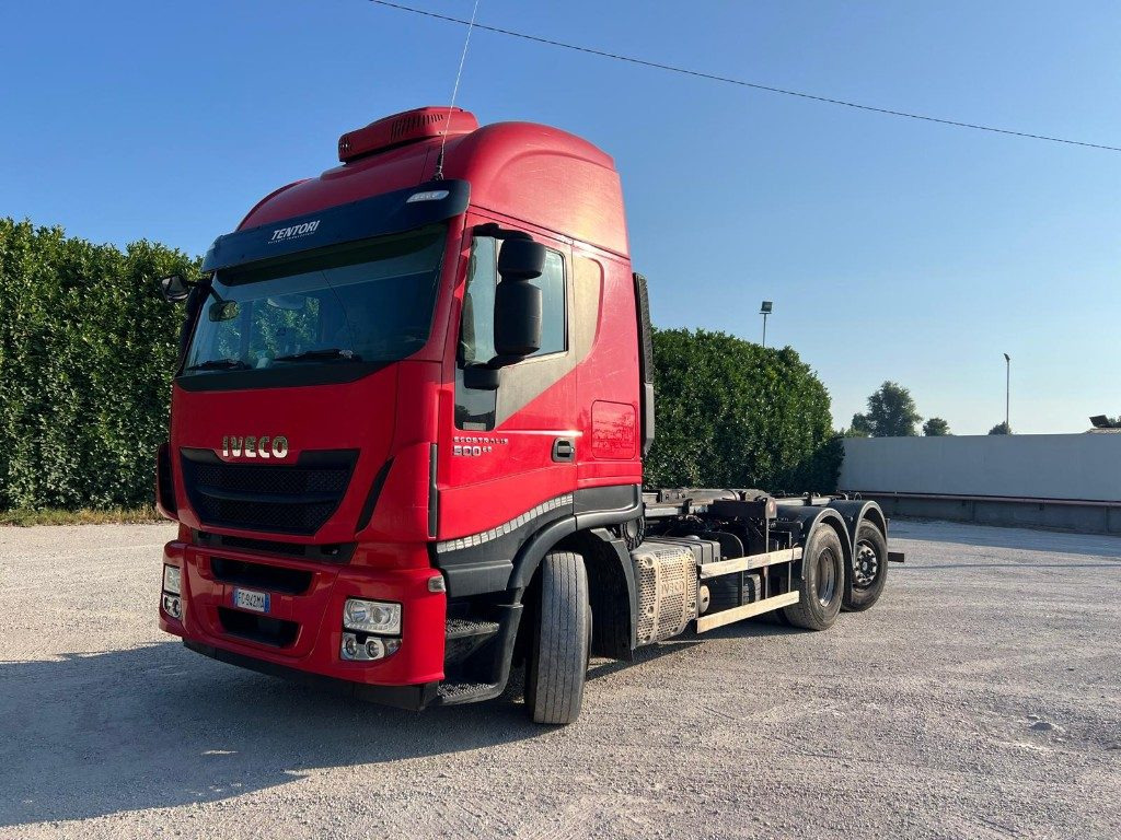 Camión multibasculante IVECO STRALIS 500 SCARRABILE