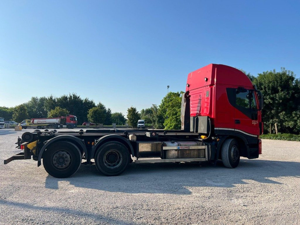 Camión multibasculante IVECO STRALIS 500 SCARRABILE