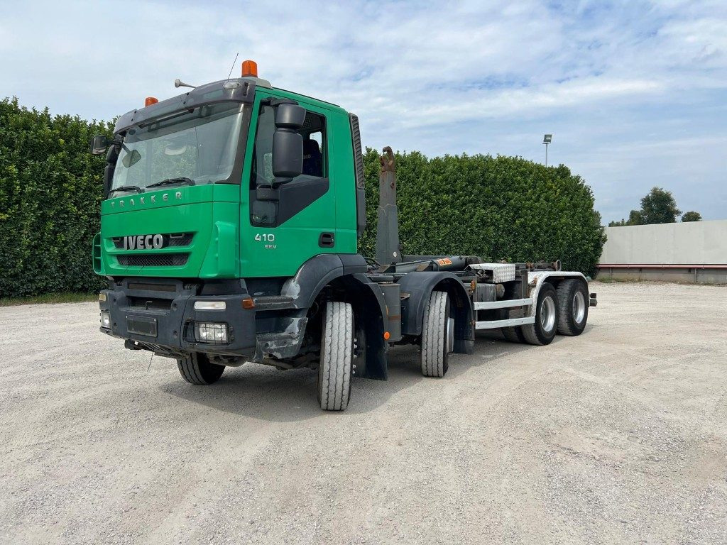 Camión multibasculante IVECO TRAKKER AD340T41 SCARRABILE