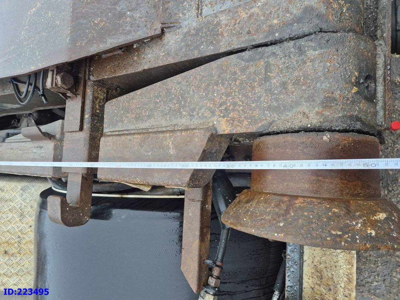 Camión multibasculante IVECO Trakker AT350 8x4 -Full steel - Steering axle