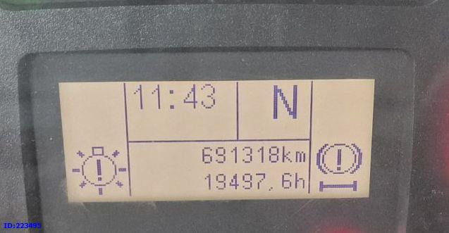 Camión multibasculante IVECO Trakker AT350 8x4 -Full steel - Steering axle