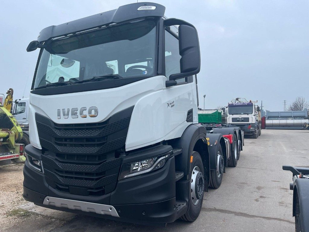 Camión multibasculante IVECO X-WAY AD350X480YPS SCARRABILE NUOVO