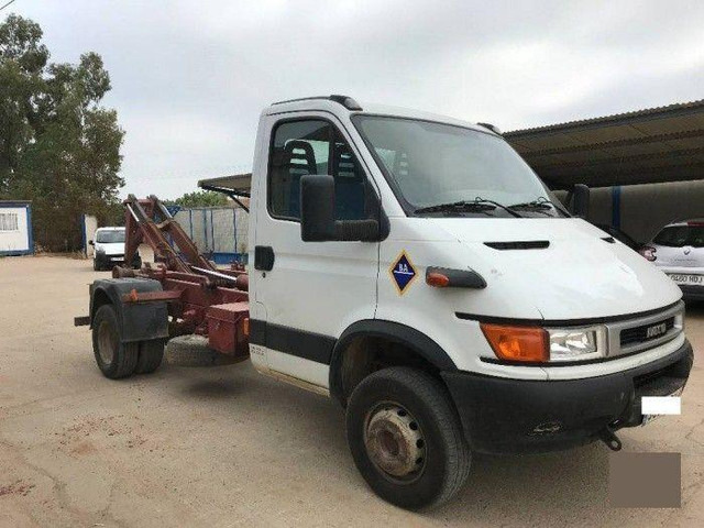 Camión multibasculante Iveco 65C15