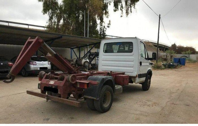 Camión multibasculante Iveco 65C15 Hook lift truck