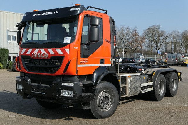 Camión multibasculante Iveco AD260T 6x4, Hiab XR21S51, 500PS, Kurzer Radstand
