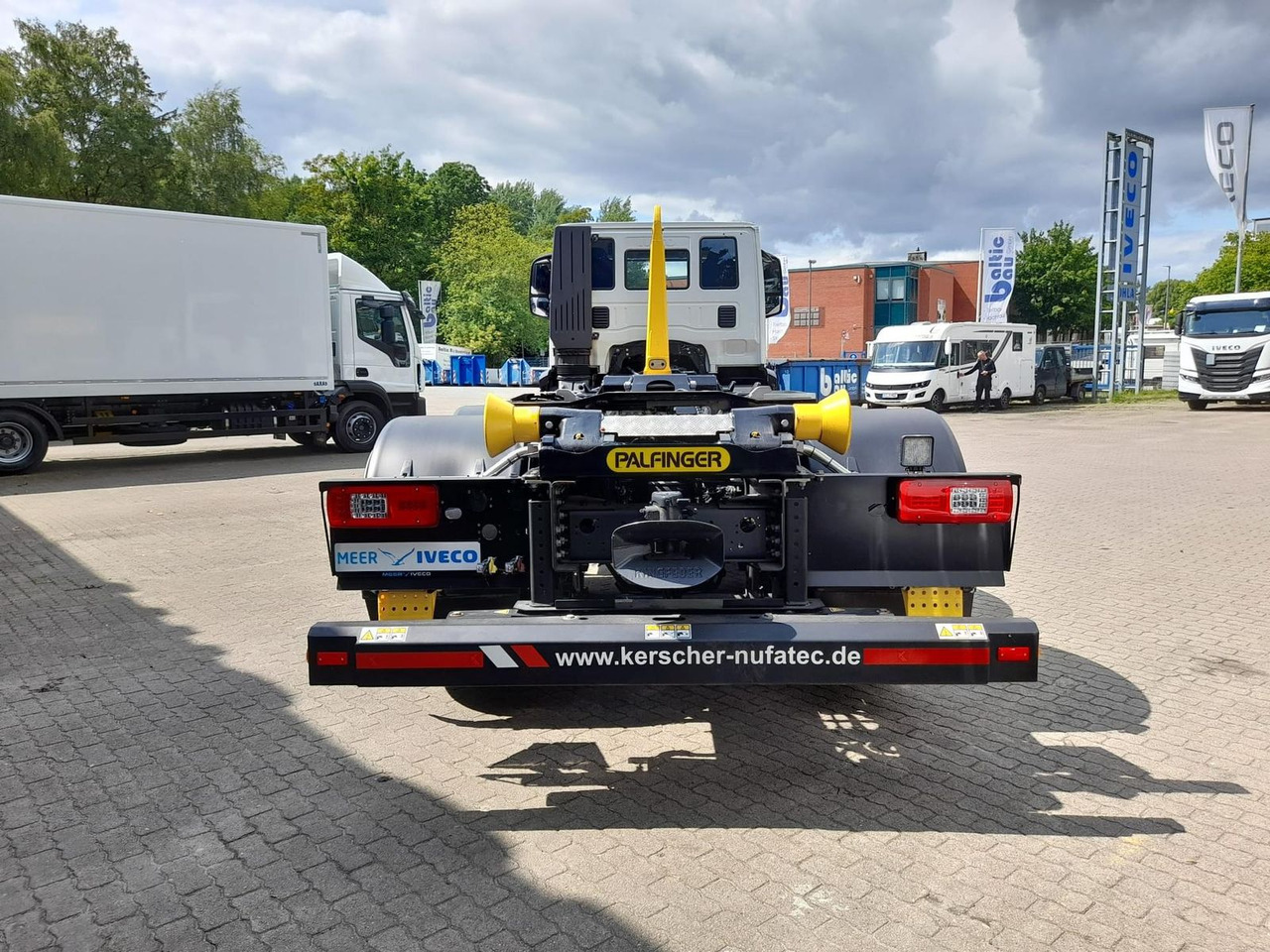 Camión multibasculante Iveco AD280X46Y/PS ON PALFINGER Lenk Lift