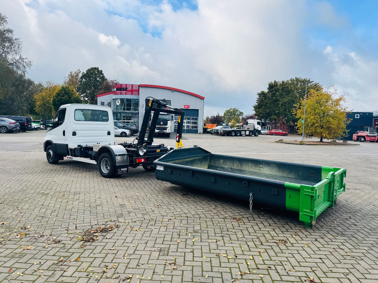 Camión multibasculante Iveco Daily 70C18H Hyva Abrollkipper