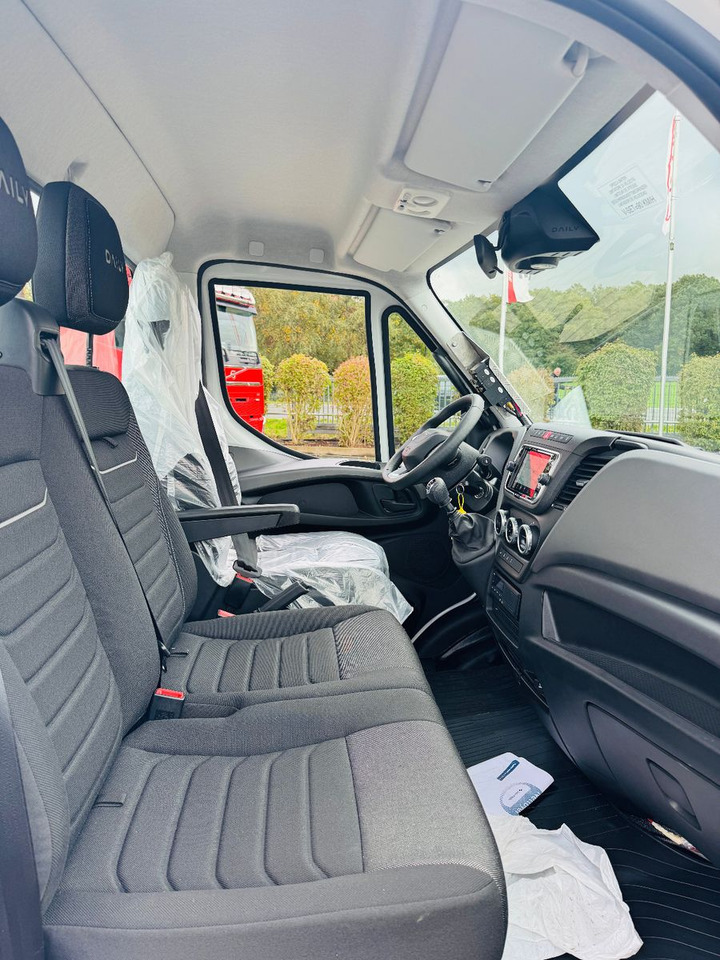 Camión multibasculante Iveco Daily 70C18H Hyva Abrollkipper