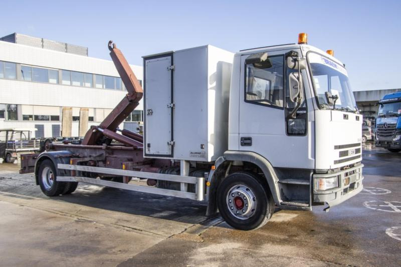Camión multibasculante Iveco EUROCARGO 130E18