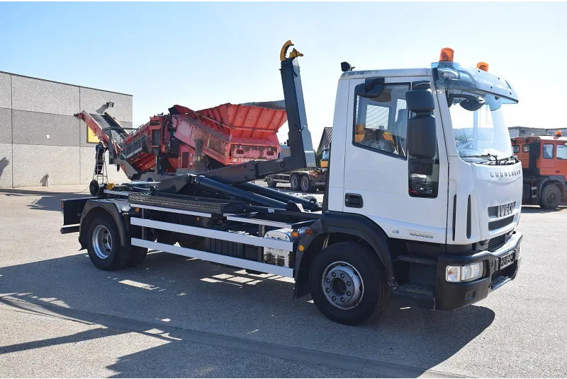 Camión multibasculante Iveco Iveco Eurocargo 160E25