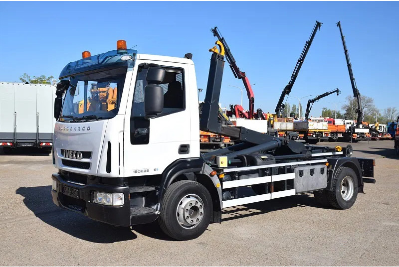 Camión multibasculante Iveco Iveco Eurocargo 160E25