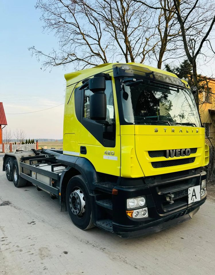 Camión multibasculante Iveco STRALIS