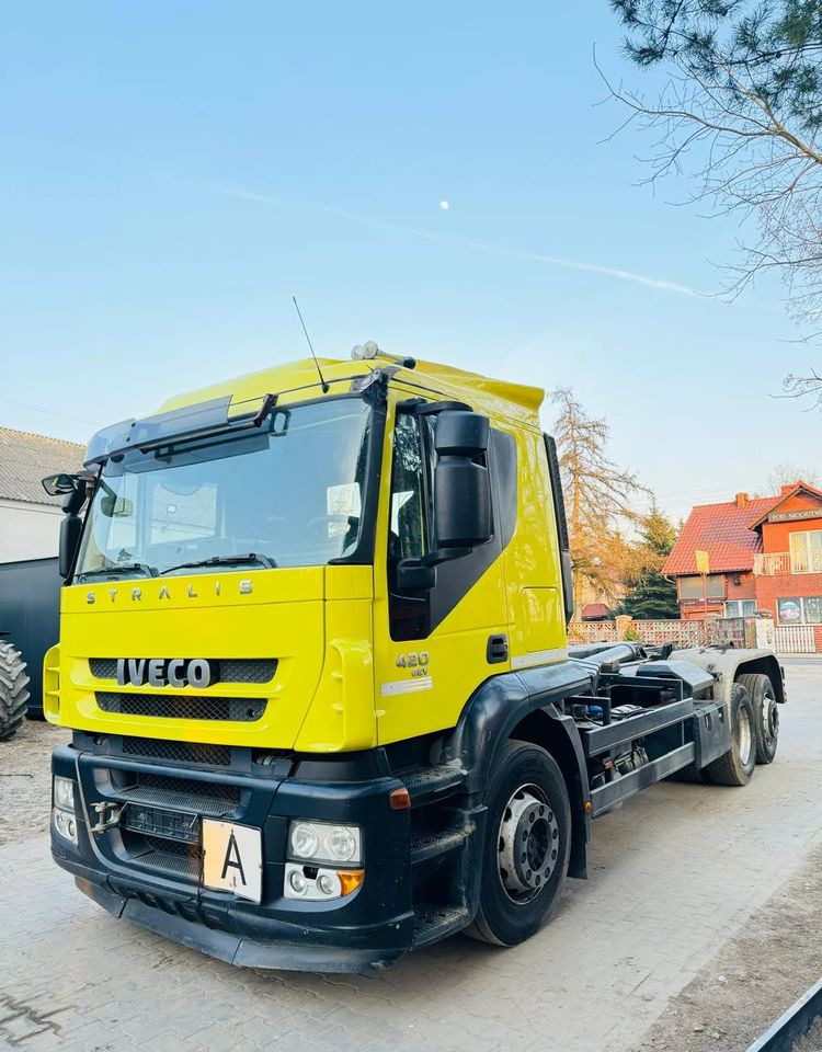 Camión multibasculante Iveco STRALIS