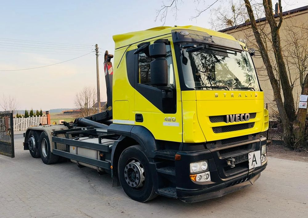 Camión multibasculante Iveco STRALIS