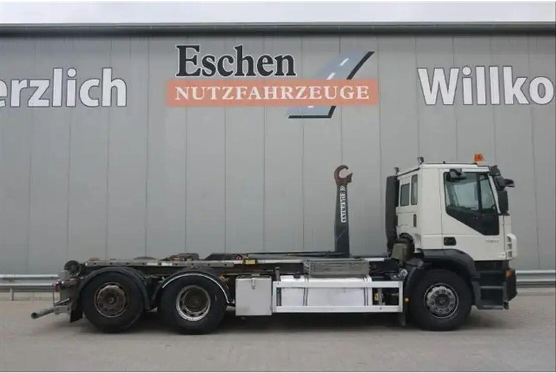 Camión multibasculante Iveco Stralis 260 - Hook lift truck