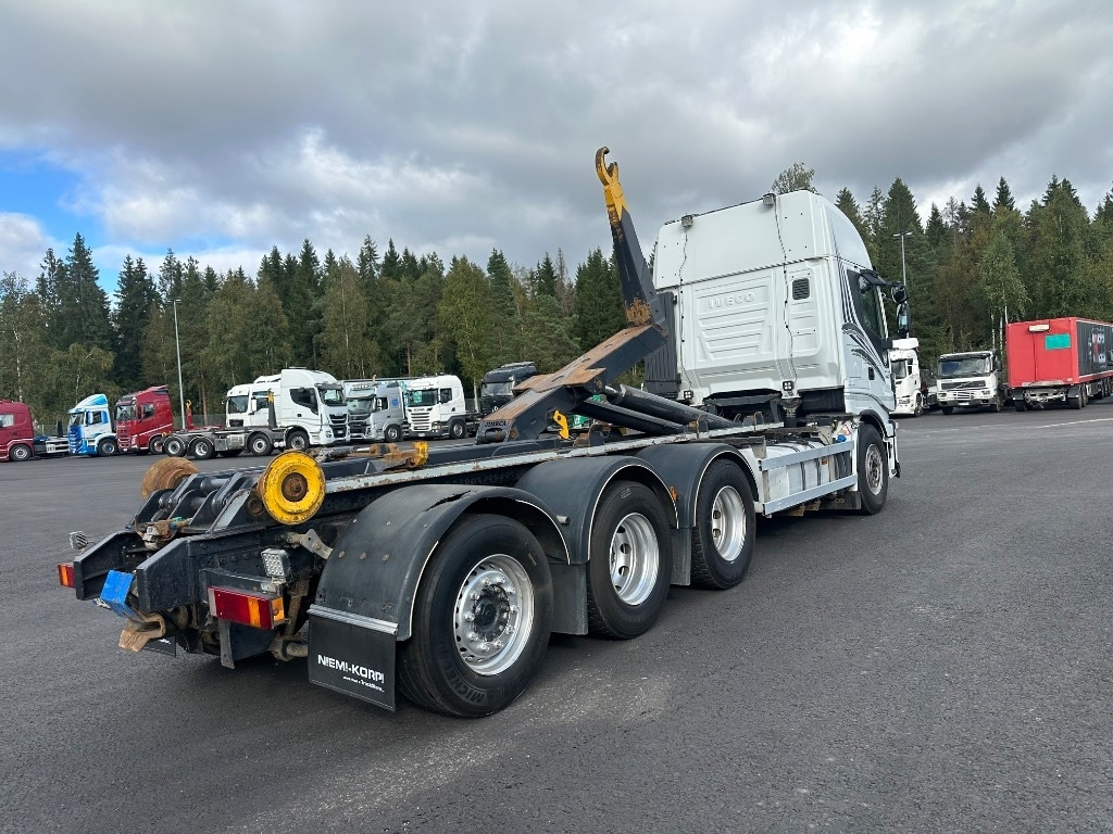 Camión multibasculante Iveco Stralis 8x4*4