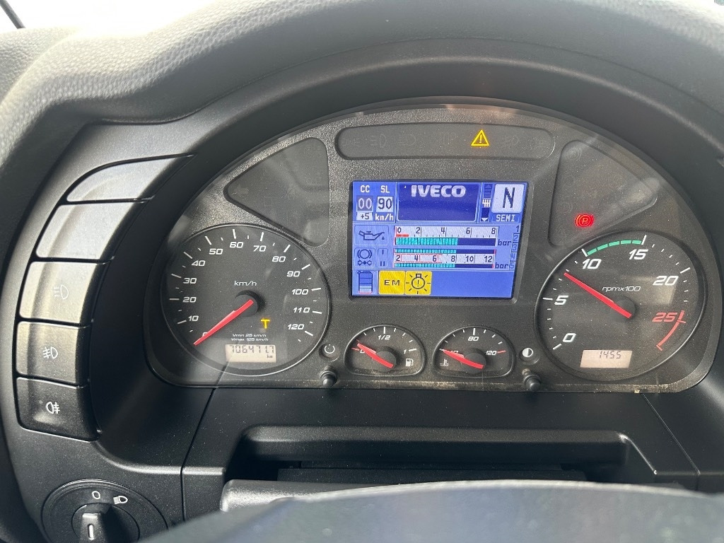 Camión multibasculante Iveco Stralis 8x4*4