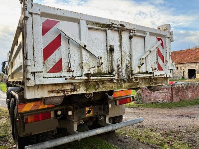 Camión multibasculante Iveco TRAKKER 410 E6