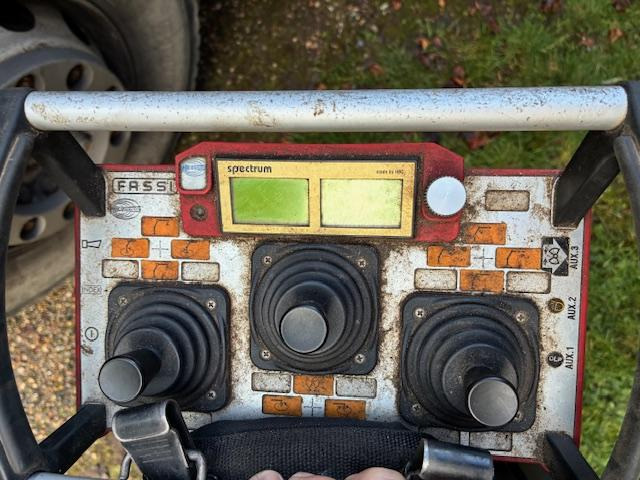 Camión multibasculante Iveco TRAKKER 410 E6