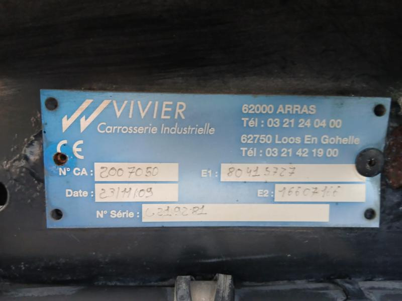 Camión multibasculante Iveco Trakker