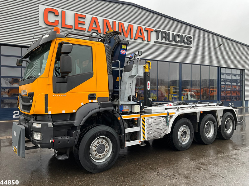 Camión multibasculante Iveco Trakker AD380T41W 8x6 Euro 6 HMF 19 Tonmeter Z-kraan