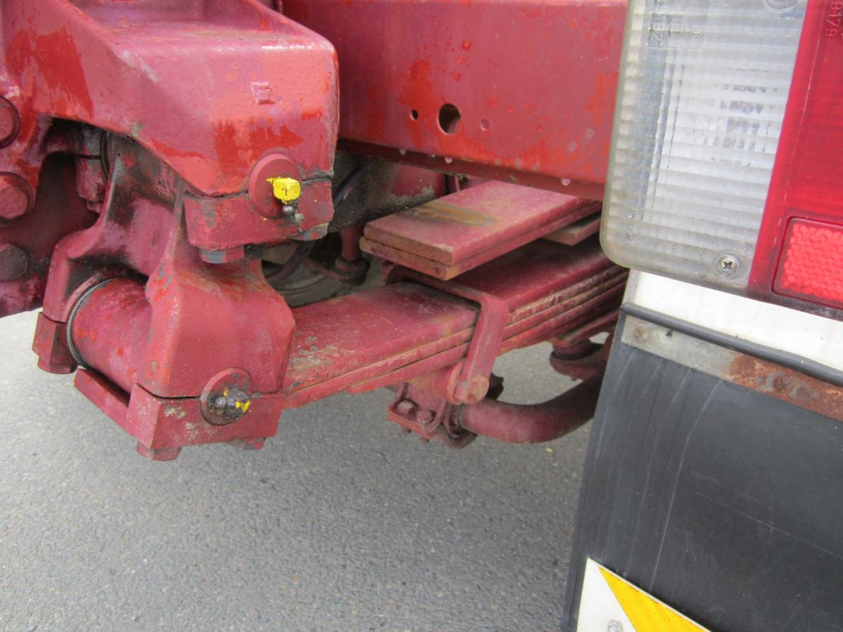 Camión multibasculante Iveco Unic