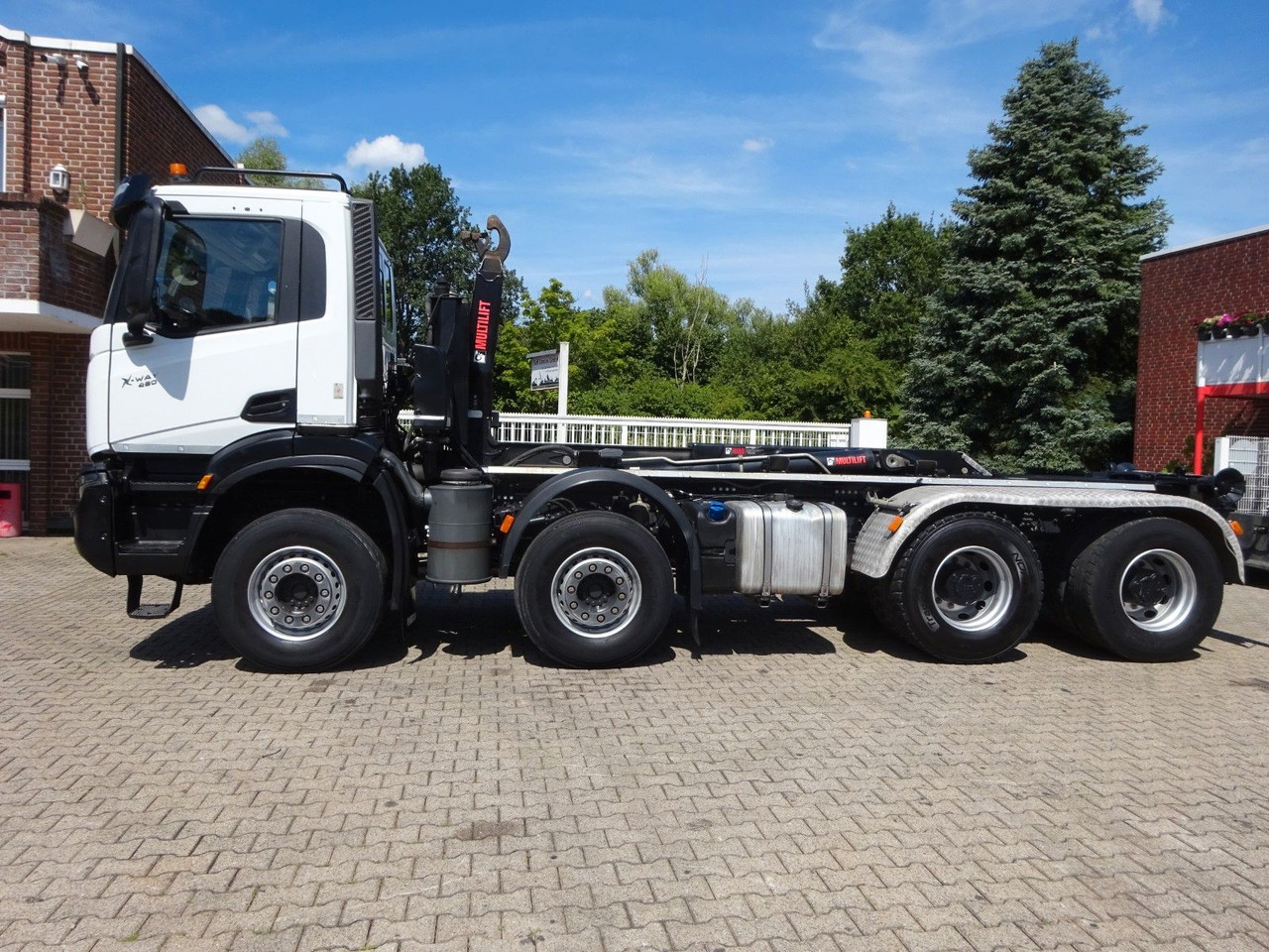 Camión multibasculante Iveco X-WAY 480 HIAB ABROLLER