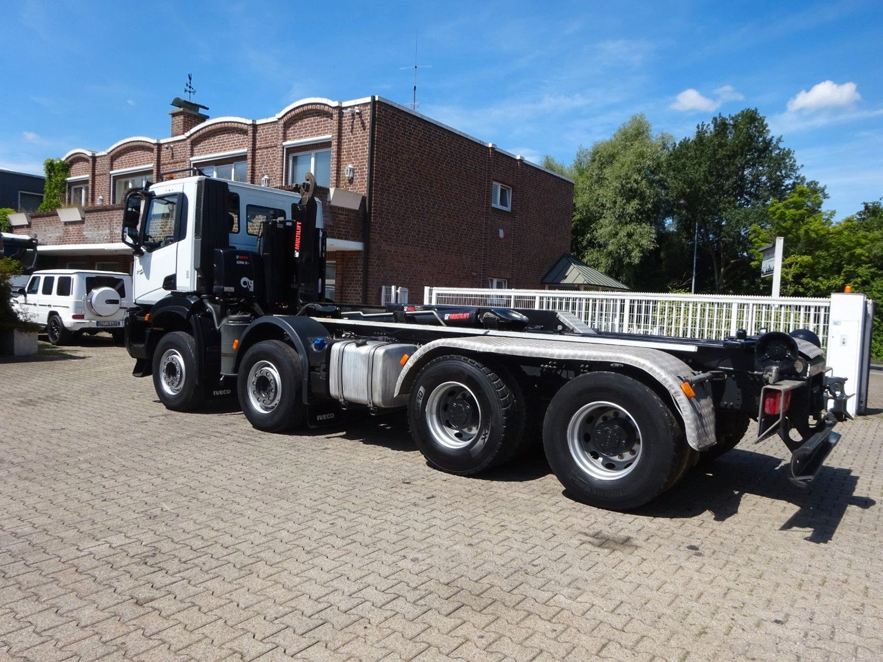 Camión multibasculante Iveco X-WAY 480 HIAB ABROLLER