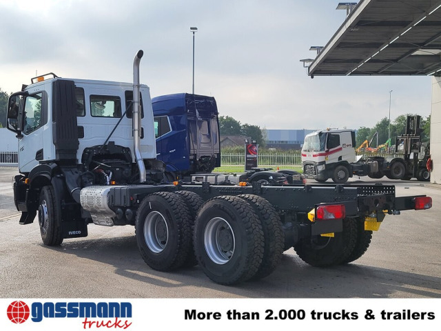 Camión multibasculante Iveco X-Way 460 6x4, Retarder