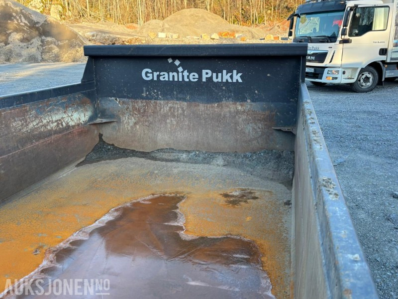 Camión multibasculante Krok dumperkasse med hyd baklem