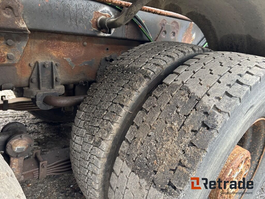 Camión multibasculante Krokbil Scania 124G